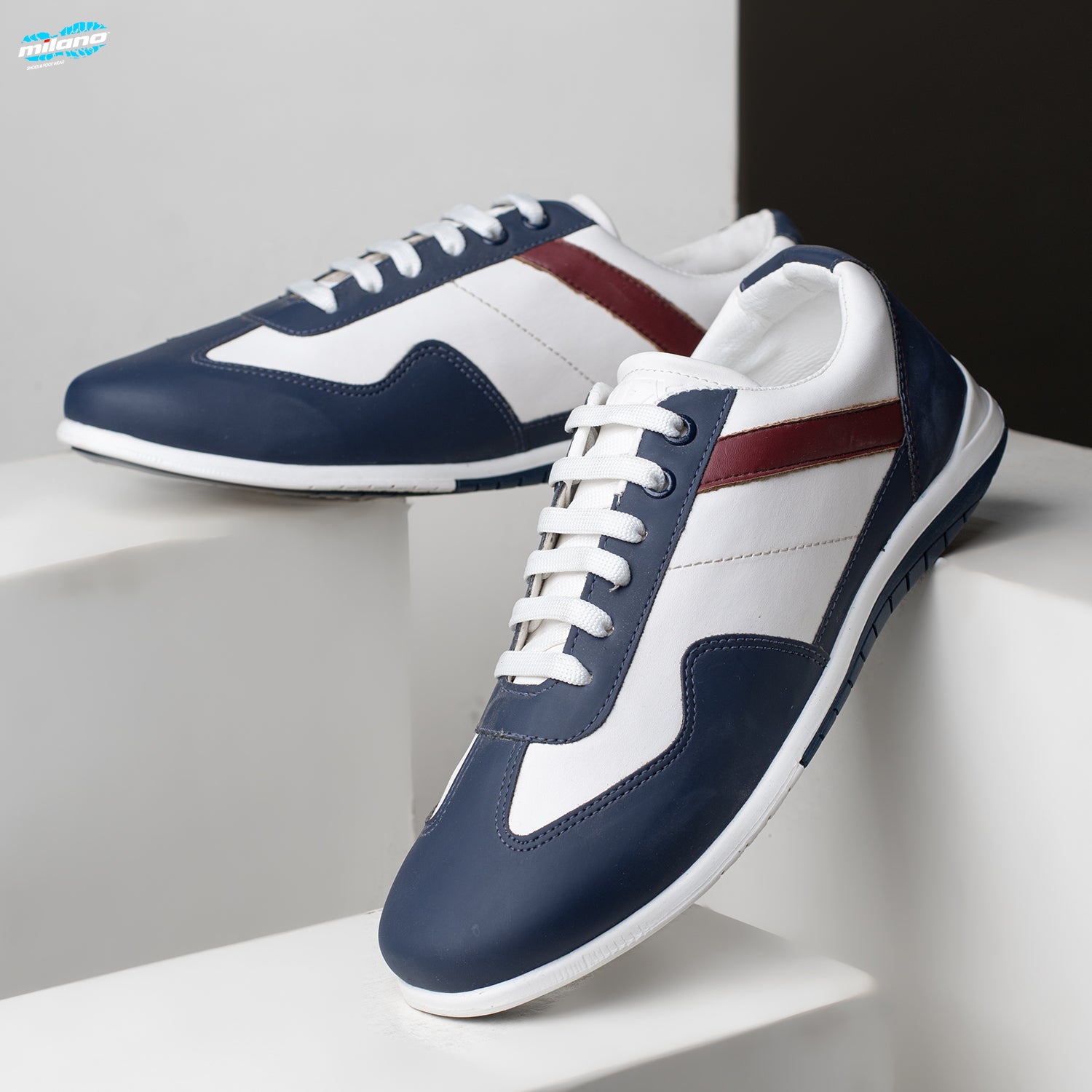 M17 Sneaker