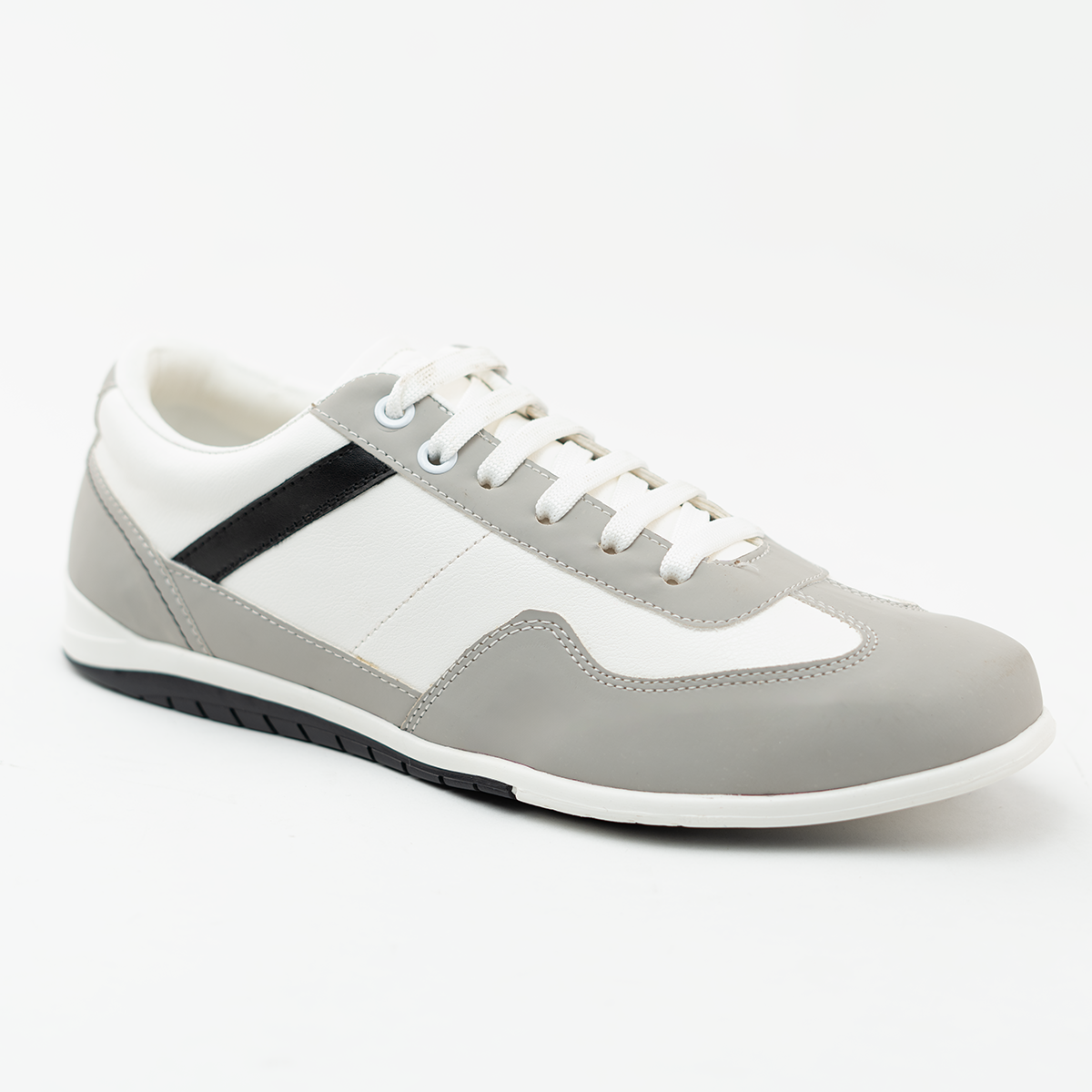 M17 Sneaker