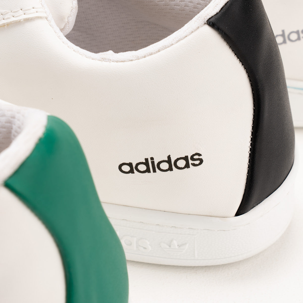 AD 3 Lines Sneaker FL20