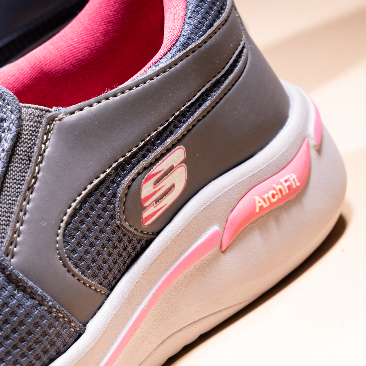 Prime Care Women Skechers