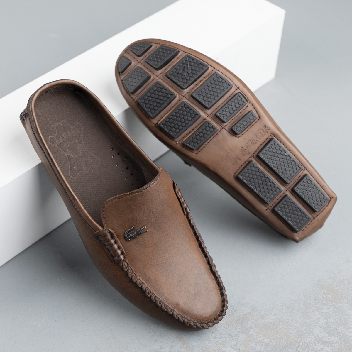 LACOSTE Slip-On
