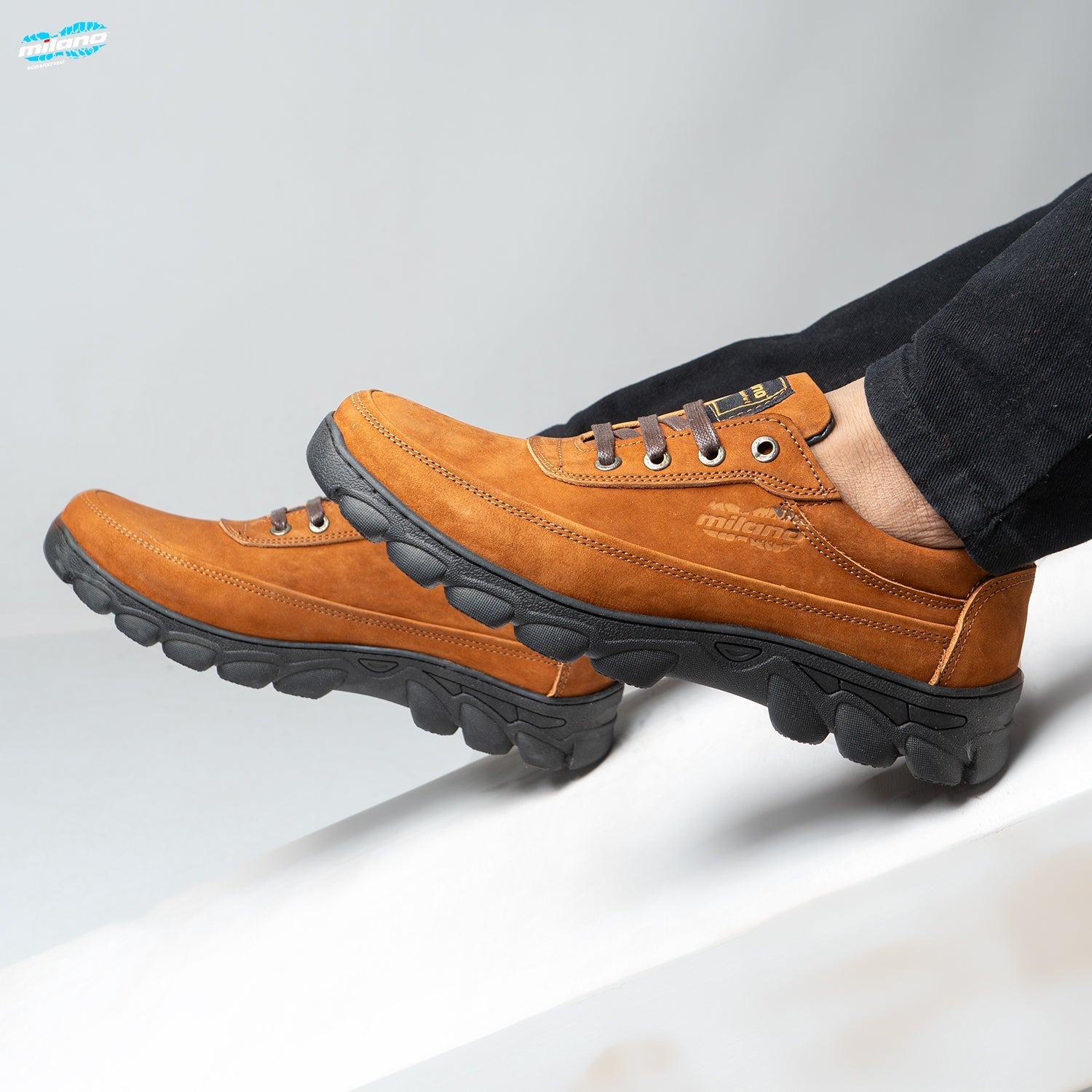 Chamois Suede Boots M6