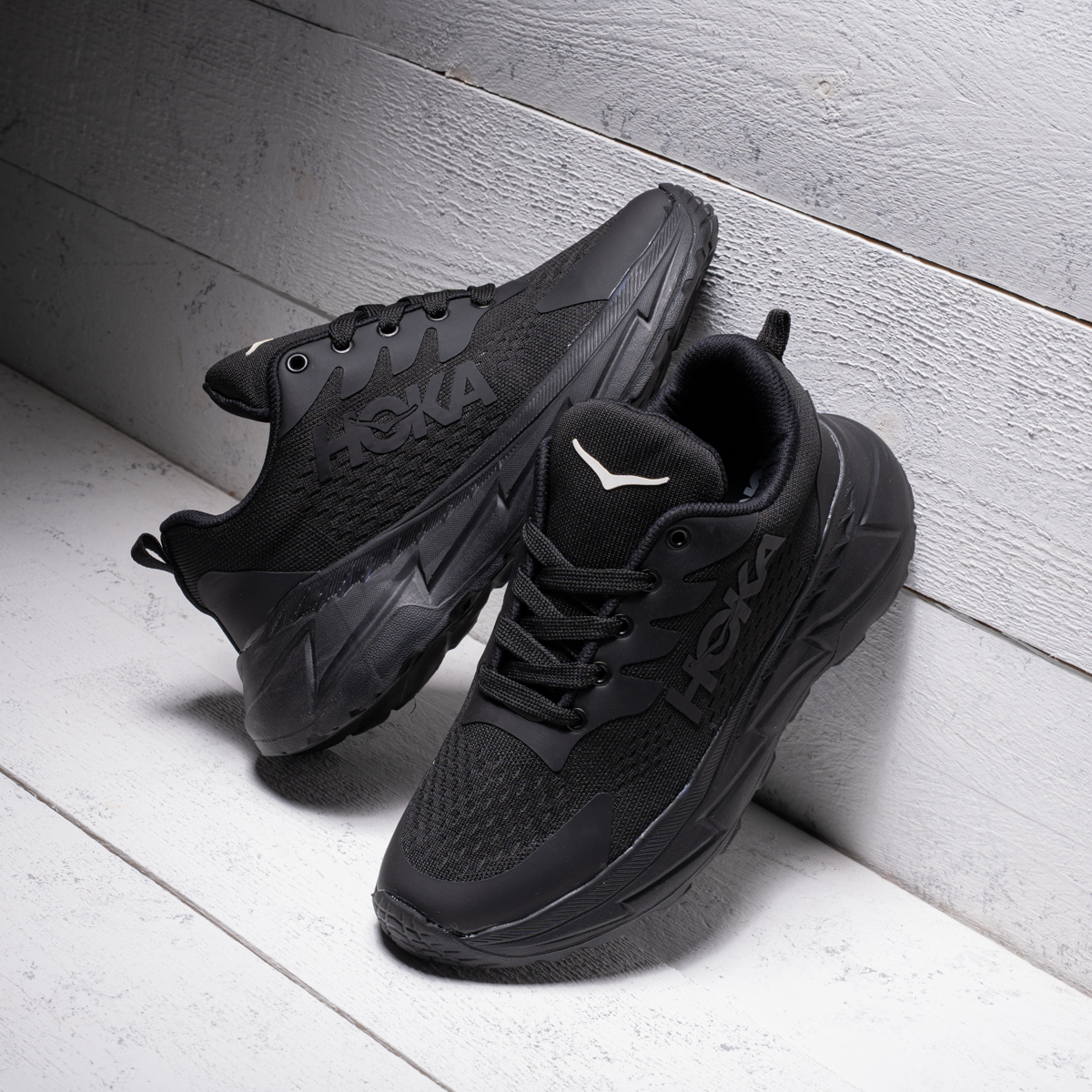 كوتش HOKA