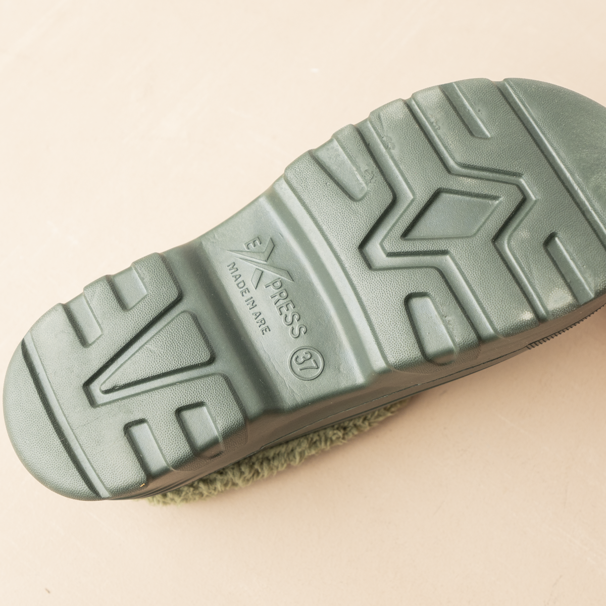 Soft Velvet Slipper (a30)