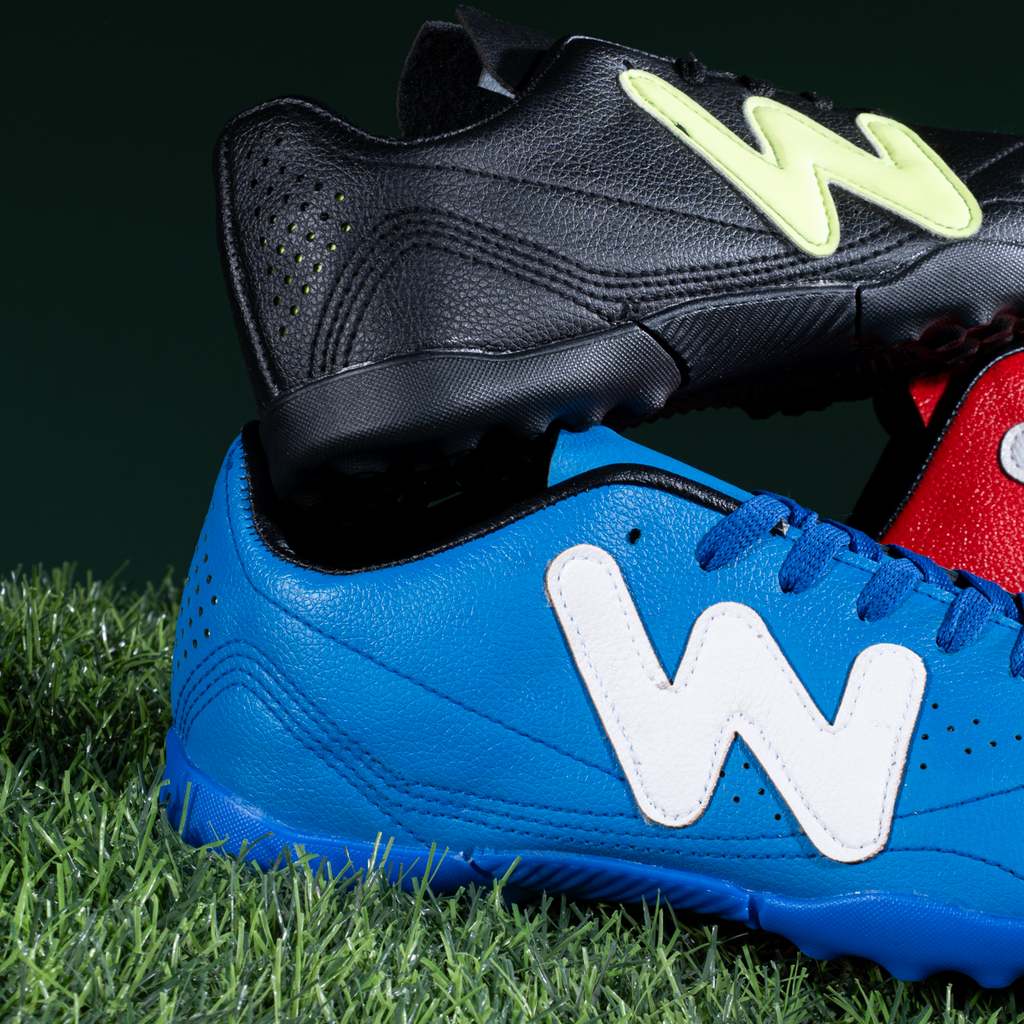 BL2 Pro Tartan Football Shoes