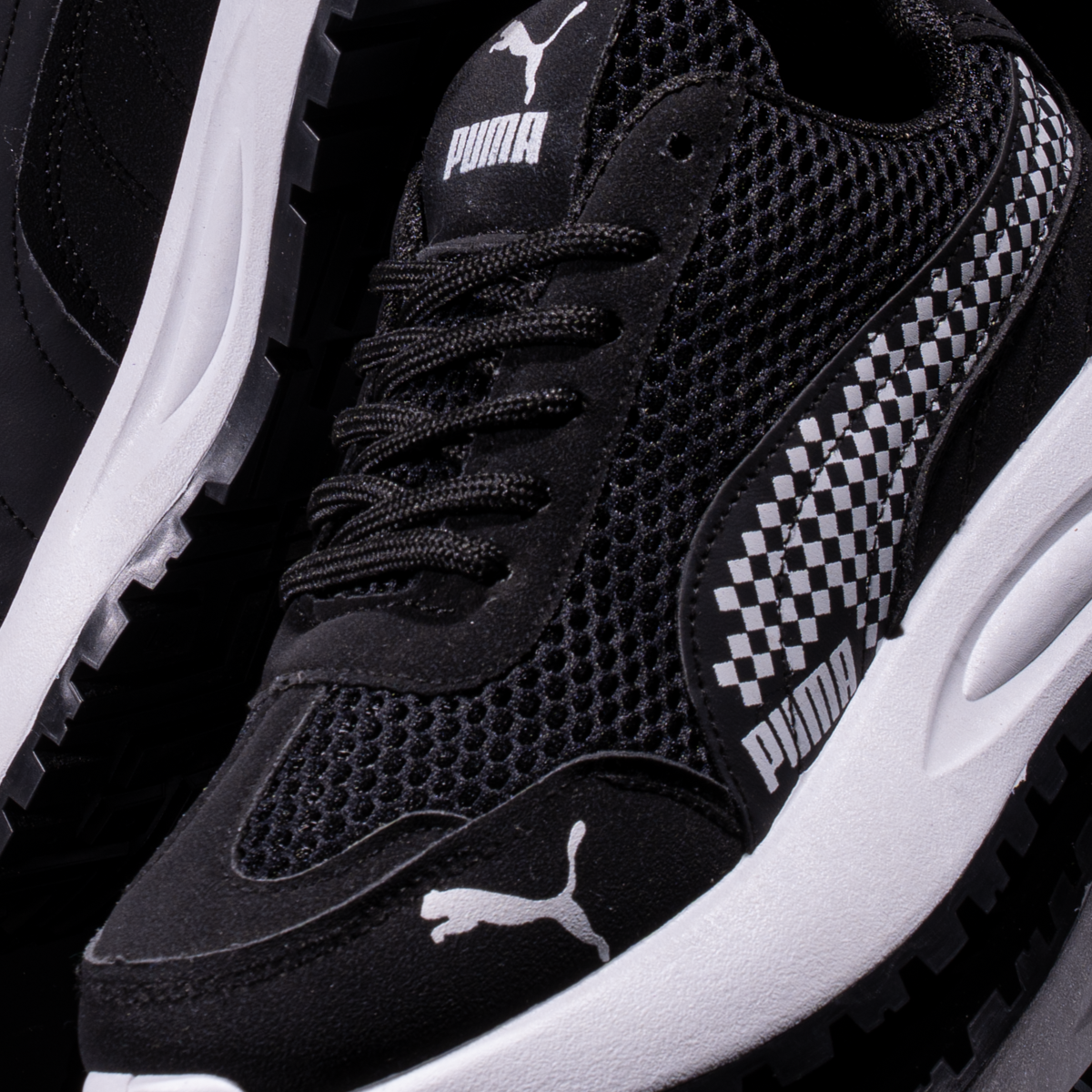 PM WB Women’s Sneakers – SV103