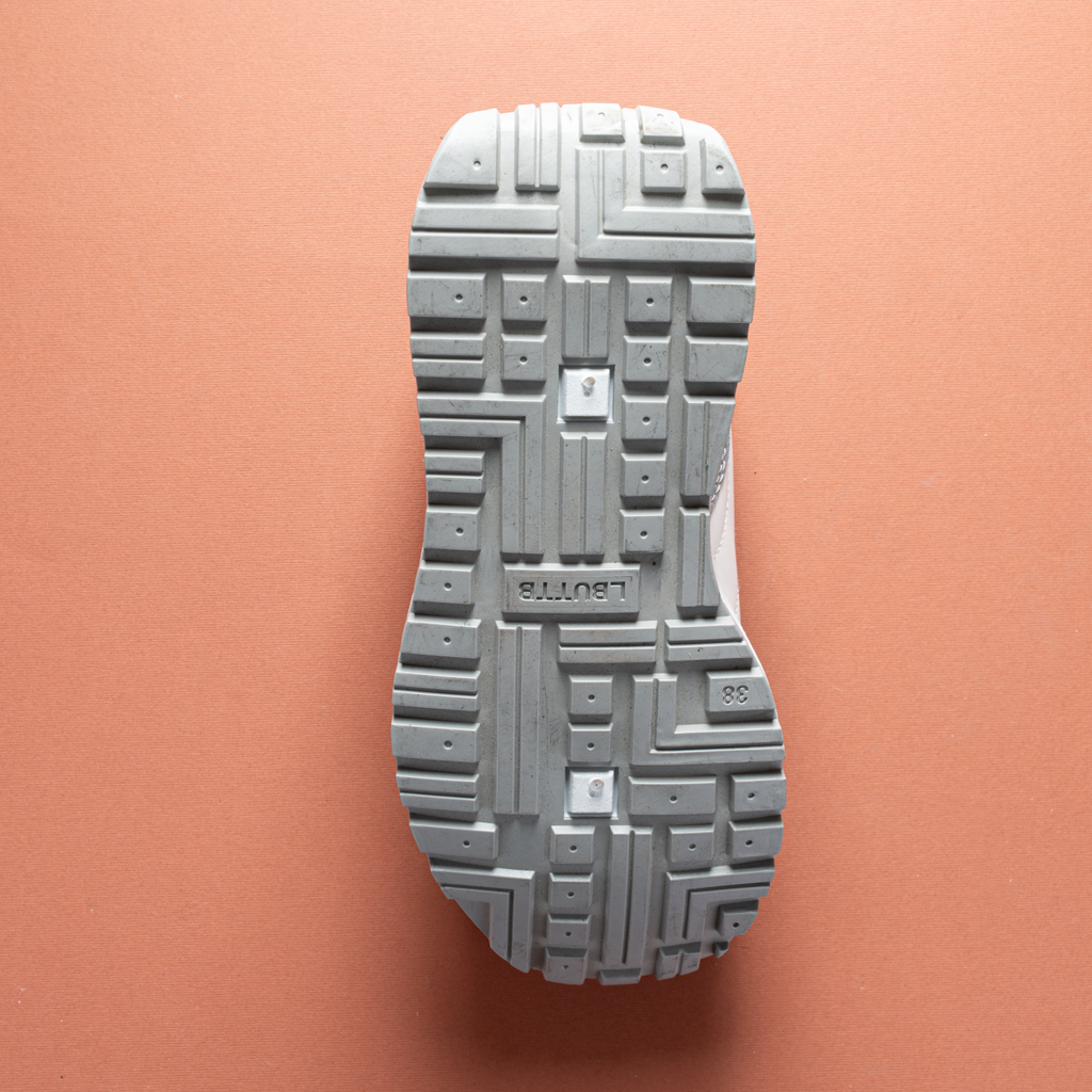 PM Women’s Sneakers – SV102