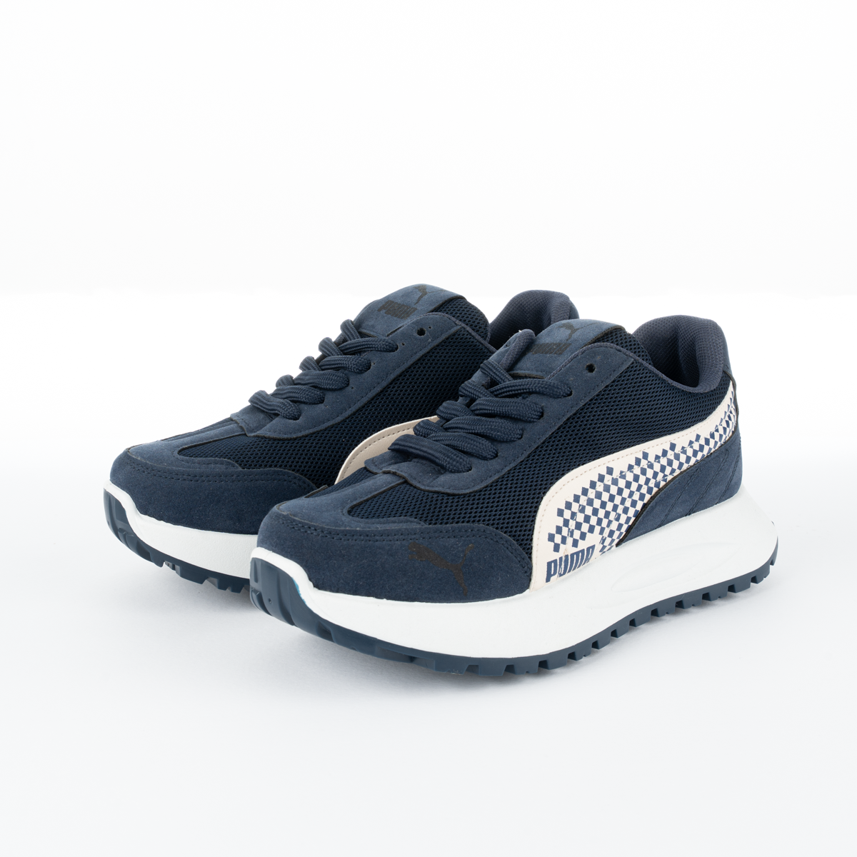 PM Women’s Sneakers – SV102