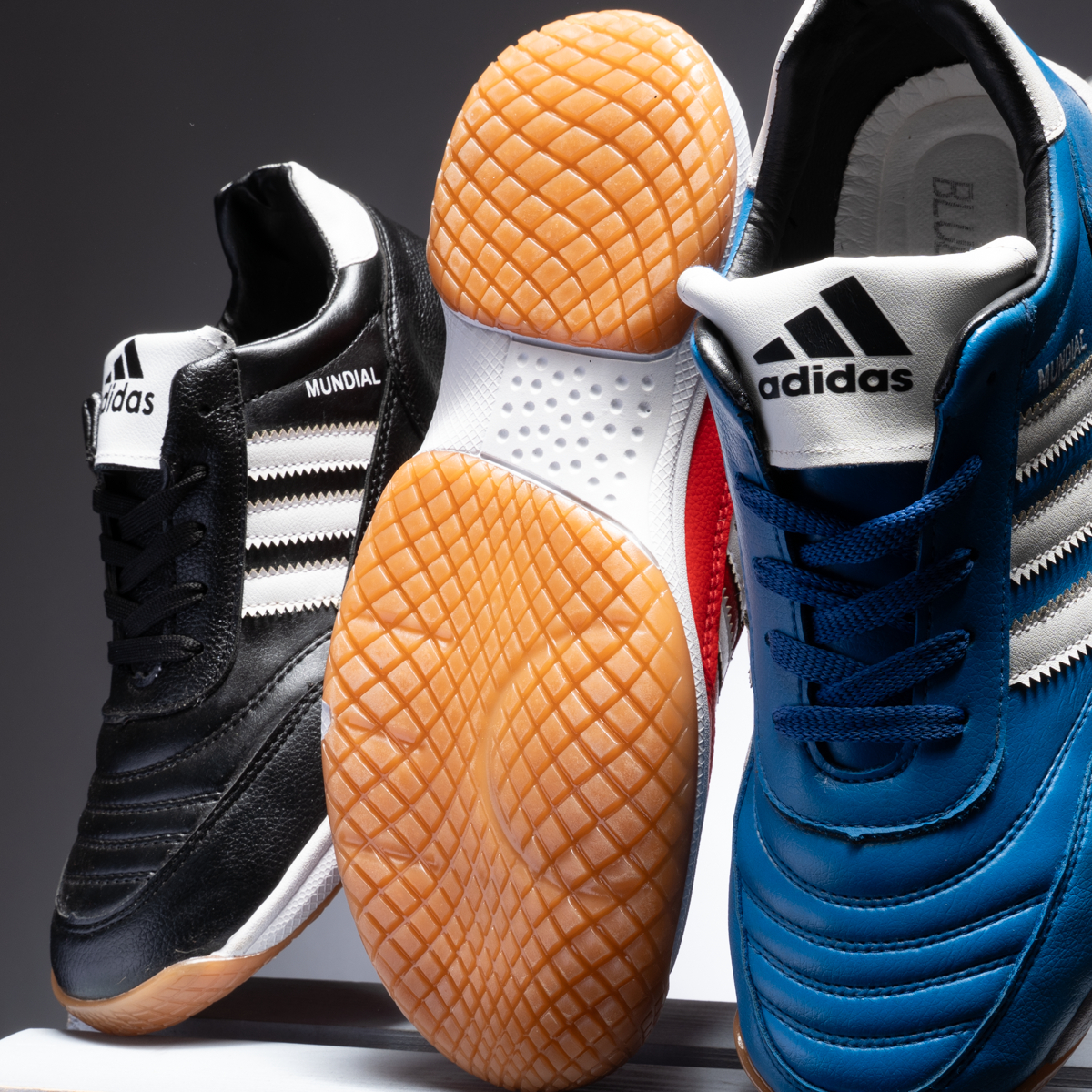 AD Mundial Sneakers