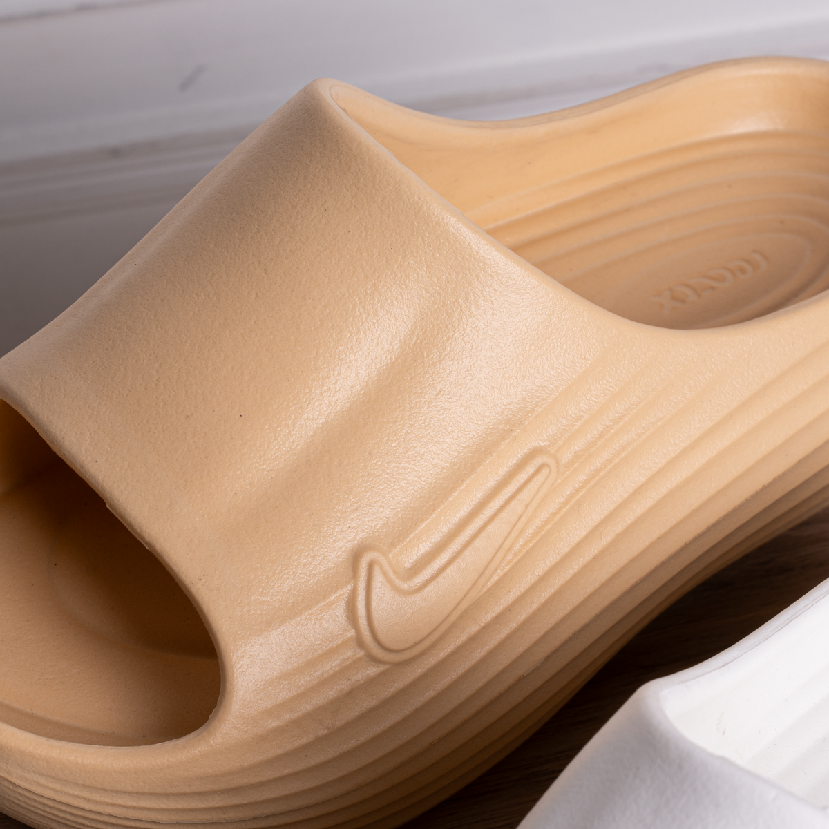 NK React X Slipper Small