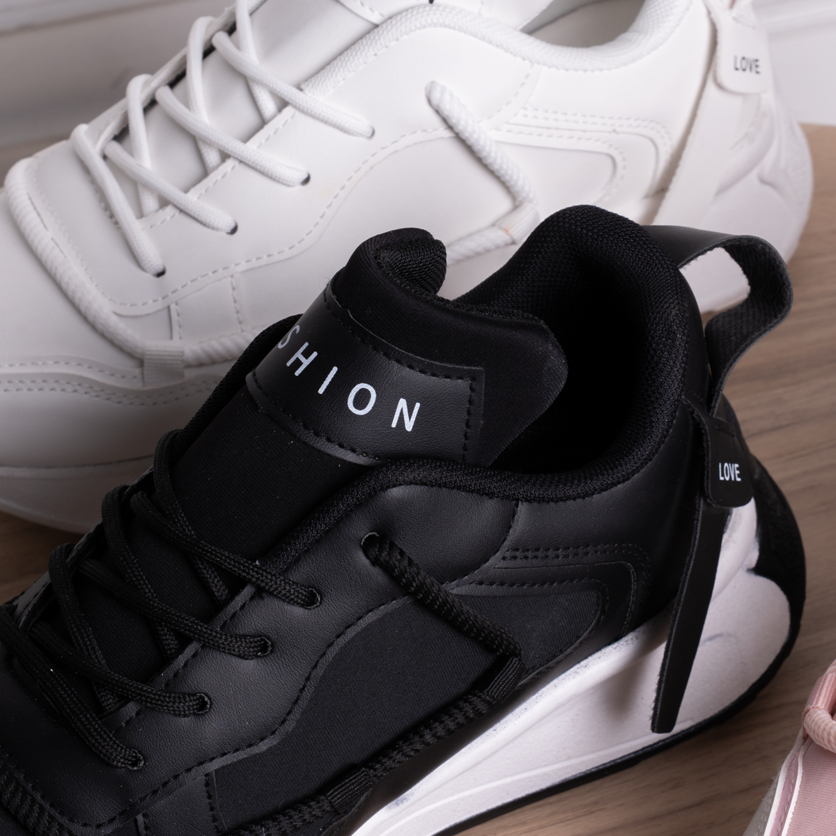 Fashion Love Casual Sneakers