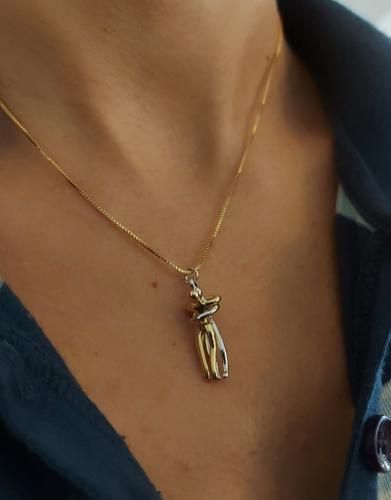 Hug Necklace